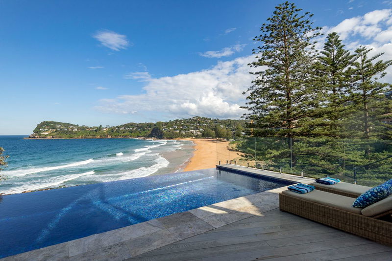 Whaley Surf Shack (Stunning ocean views)