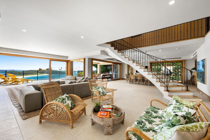 Suncatcher - Pool with stunning ocean views