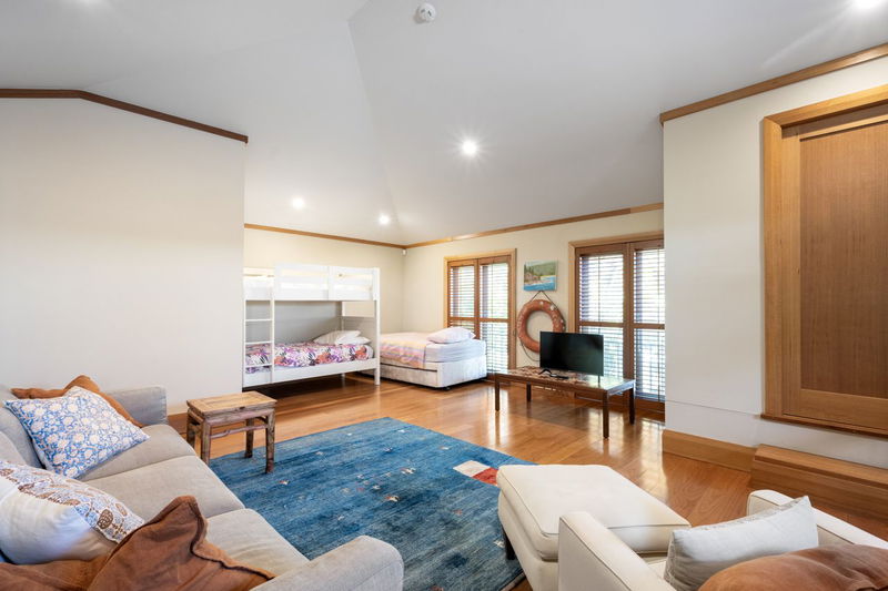 Suncatcher - Pool with stunning ocean views