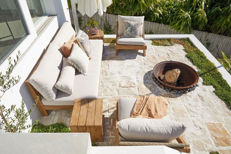 Waking Dream - Stunning ocean views