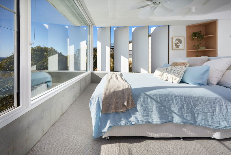 Waking Dream - Stunning ocean views