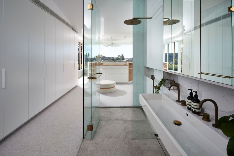 Waking Dream - Stunning ocean views