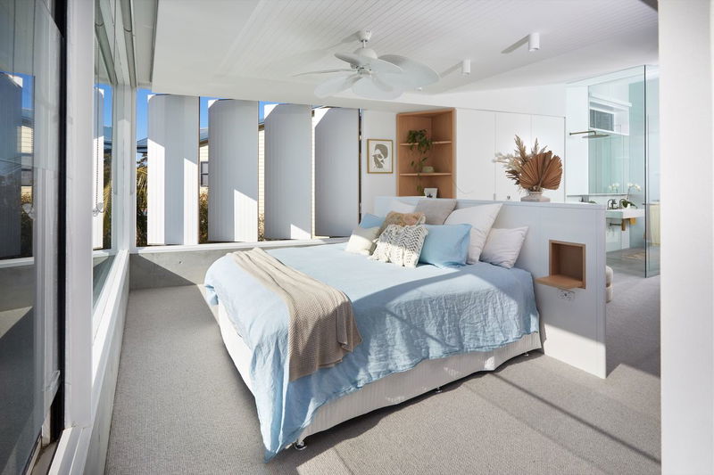 Waking Dream - Stunning ocean views