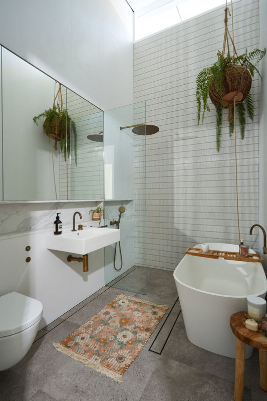 Waking Dream - Stunning ocean views