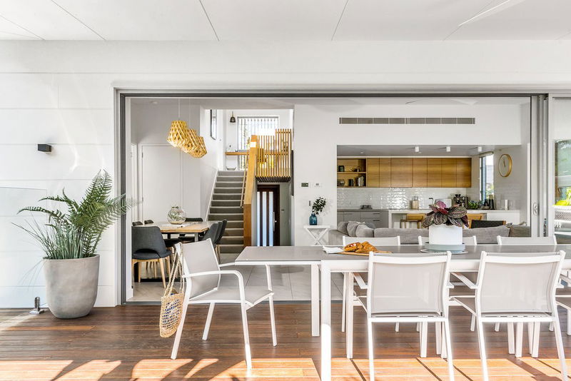 Kiki - luxury beach villa with pool