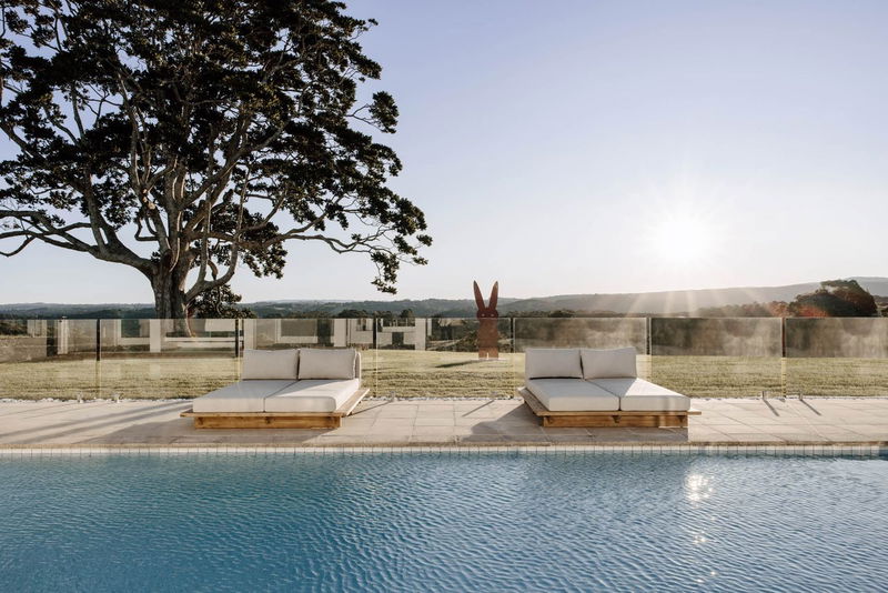 Amelika - luxury 25 acre estate with pool