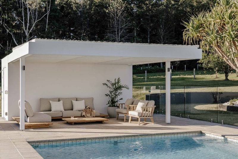 Amelika - luxury 25 acre estate with pool