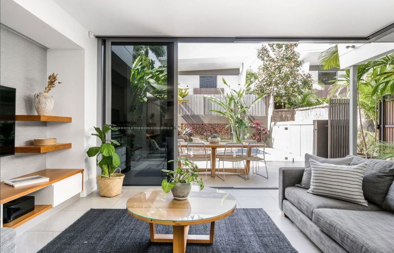 Coconut Palms Villa One - beachside luxury with pool