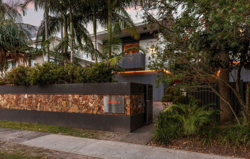 Coconut Palms Villa One - beachside luxury with pool