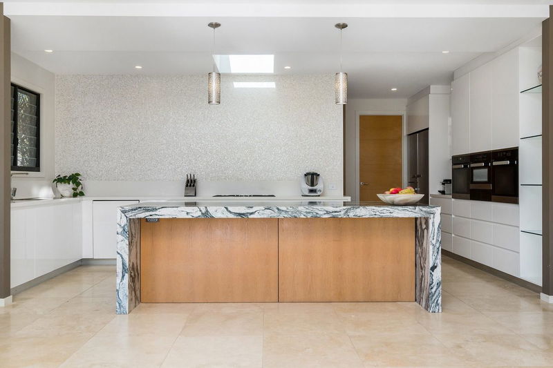 Aurora - Broken Head retreat with pool