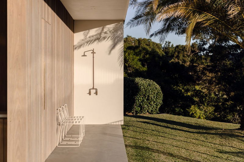 Myocum Retreat - luxury hinterland estate with pool