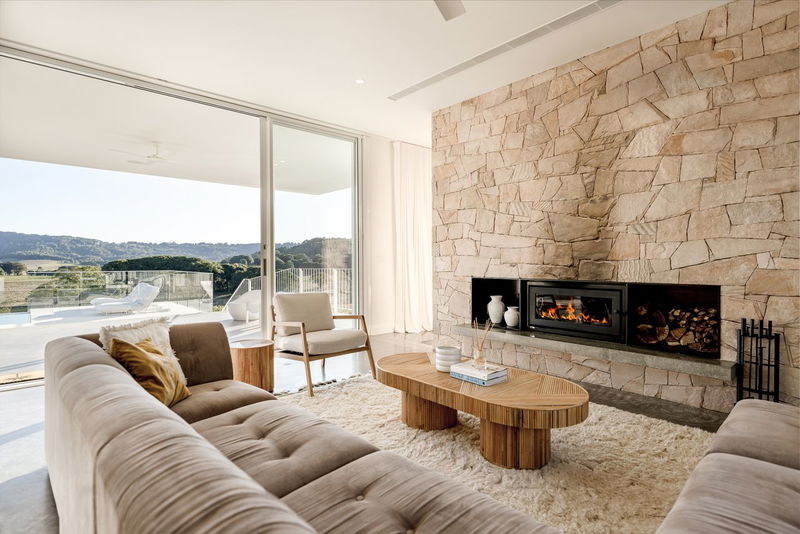 Myocum Retreat - luxury hinterland estate with pool