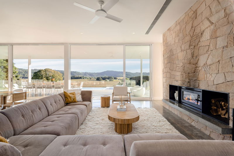 Myocum Retreat - luxury hinterland estate with pool