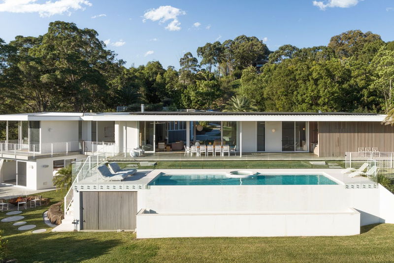 Myocum Retreat - luxury hinterland estate with pool