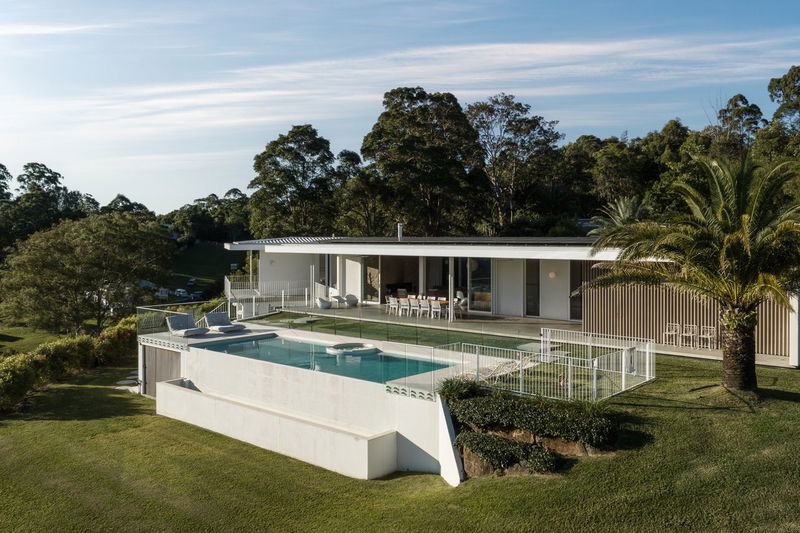 Myocum Retreat - luxury hinterland estate with pool