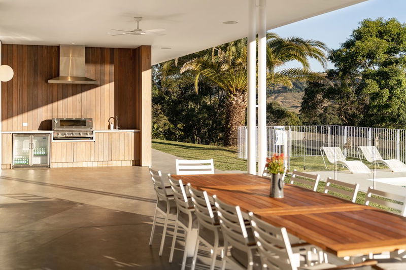 Myocum Retreat - luxury hinterland estate with pool