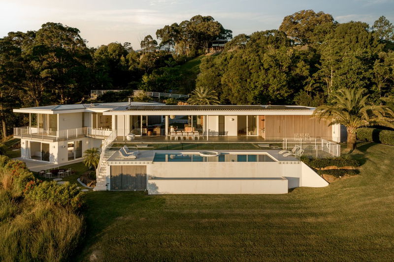 Myocum Retreat - luxury hinterland estate with pool