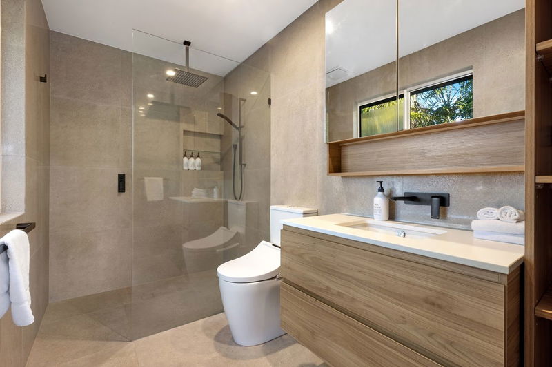 Le Petit Chou  - steps from Belongil Beach