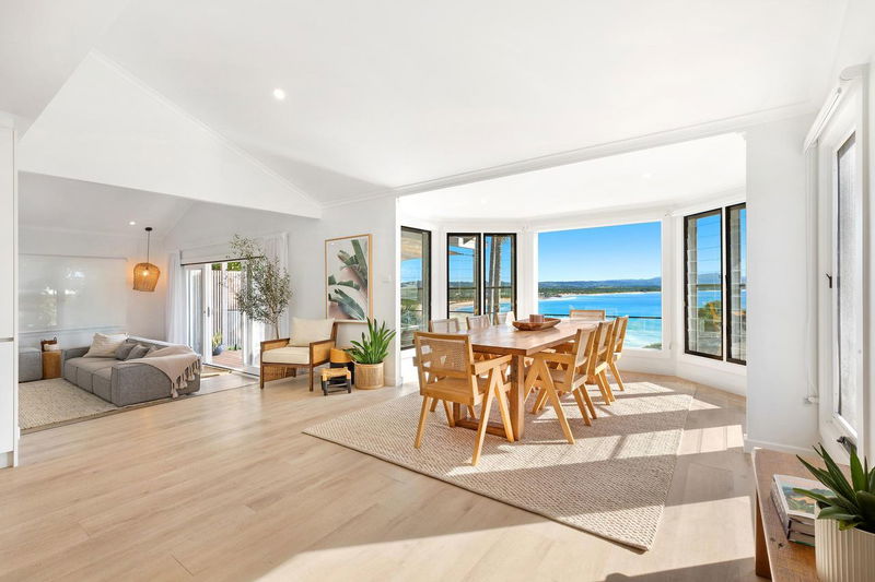 Lighthouse - stunning 5 BR beach house with pool