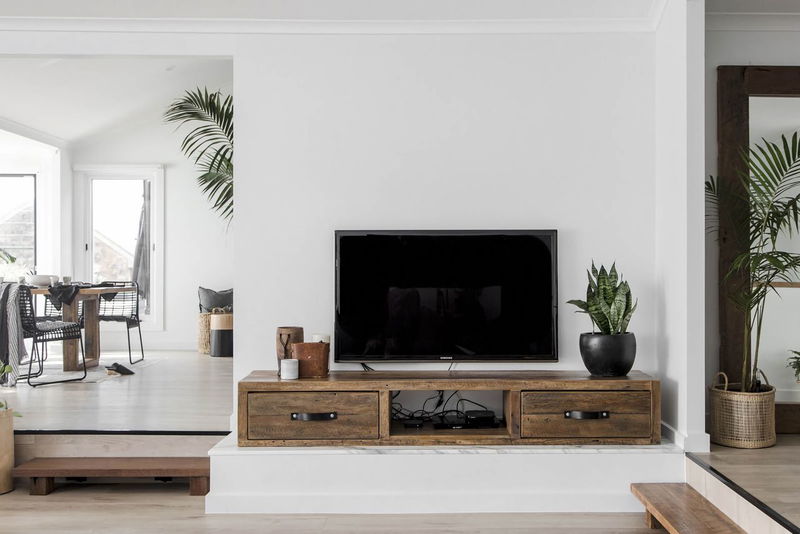 Lighthouse - stunning 5 BR beach house with pool