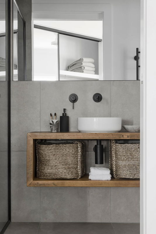 Lighthouse - stunning 5 BR beach house with pool