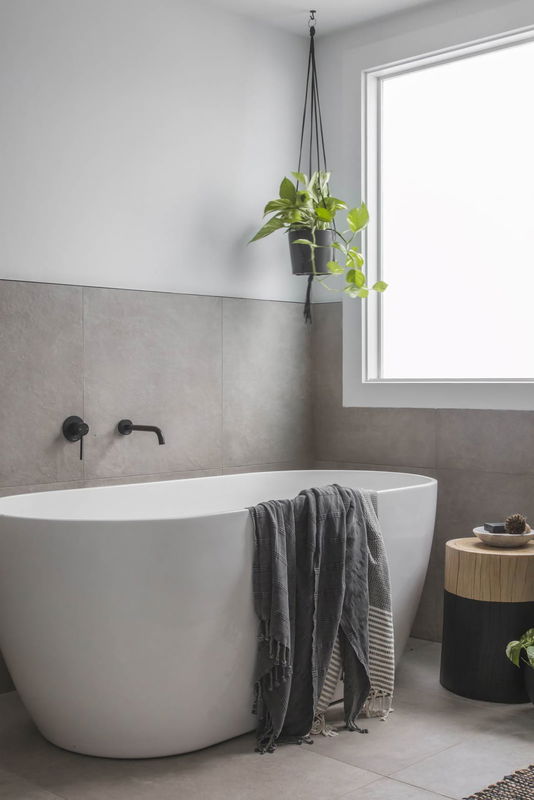 Lighthouse - stunning 5 BR beach house with pool