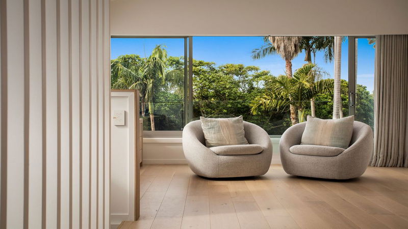 Tallow Treetops - walking distance to beaches