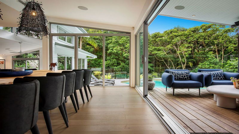 Tallow Treetops - walking distance to beaches