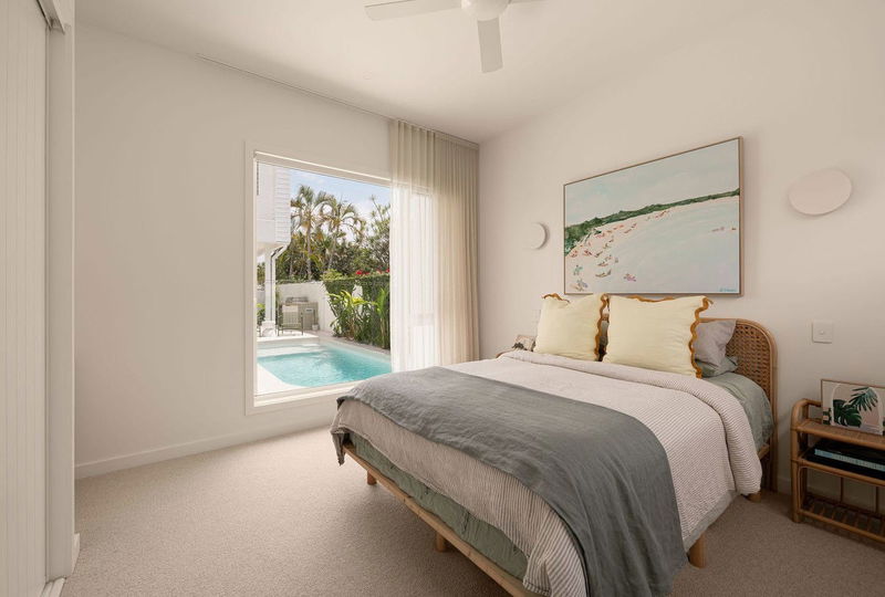 Burleigh Springs (Pool & Walk to the beach)