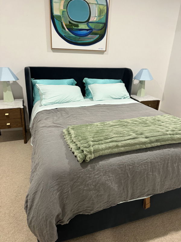 Burleigh Springs (Pool & Walk to the beach)