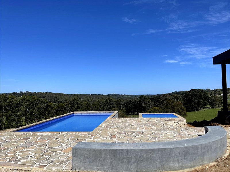 Luxico Allambee at Red Hill (Farm Stay) Luxury Holiday Home in Red