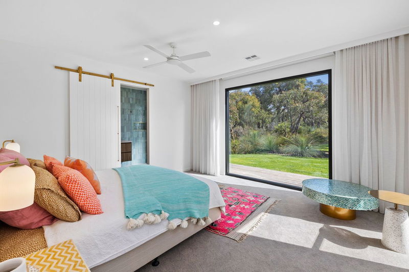 Moggs Luxury Escape