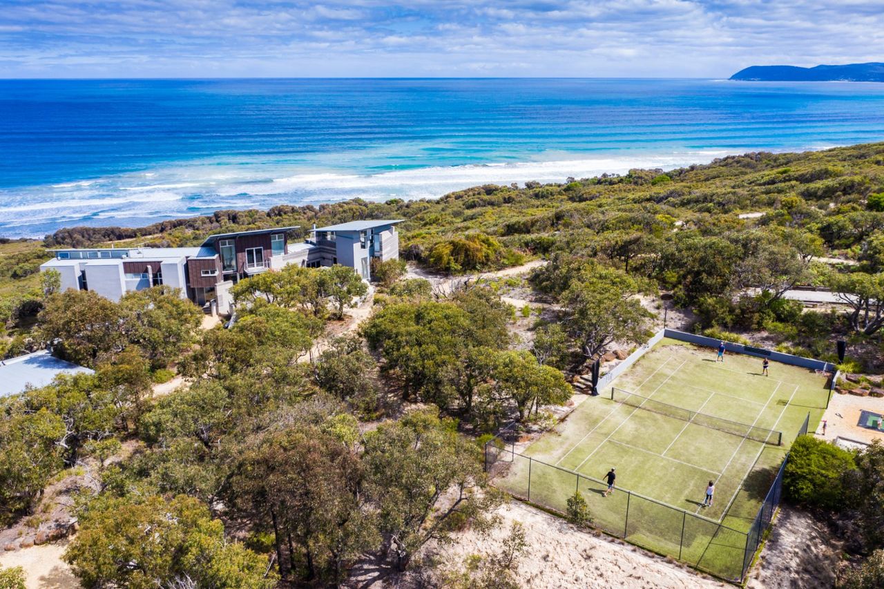 Boyd Moggs Creek 592 (Blue View) (Windform House)