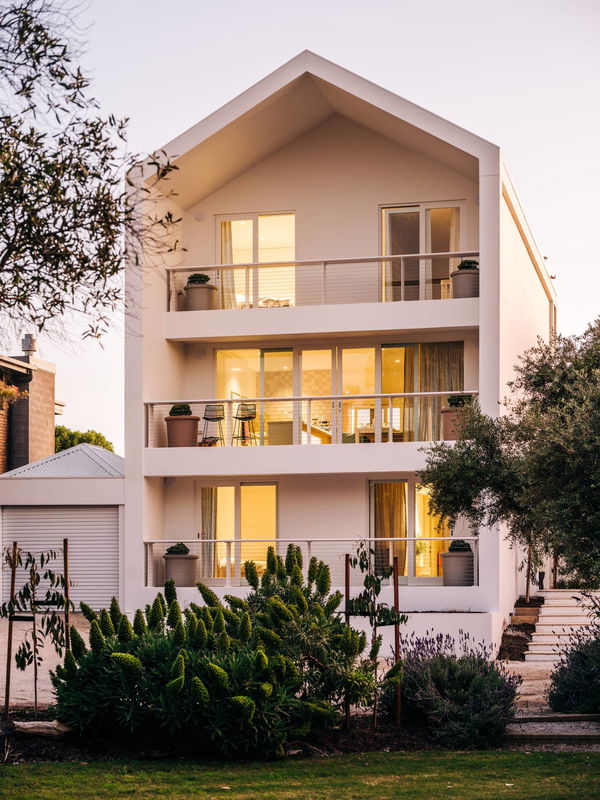 Sagres Queenscliff (Heated Pool)