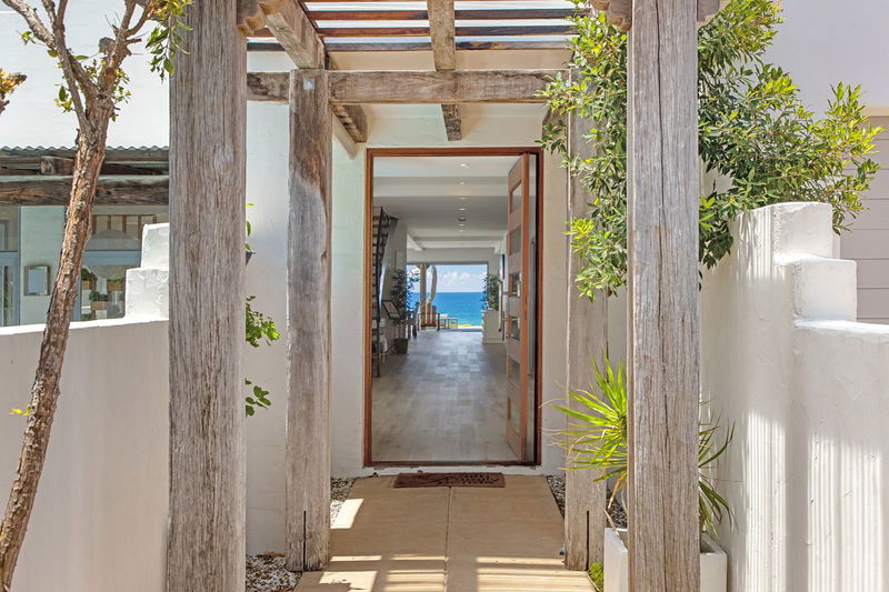 Yinneburra Yaroomba - Beachfront house in Yaroomba beach