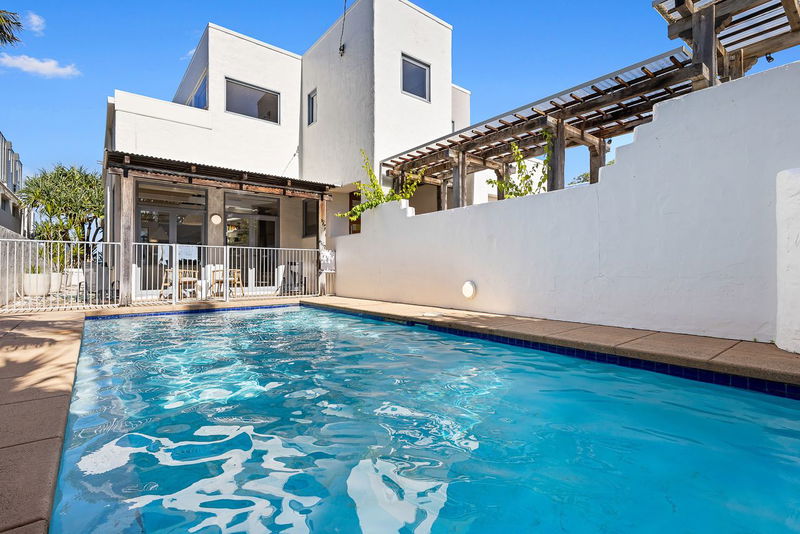 Yinneburra Yaroomba - Beachfront house in Yaroomba beach