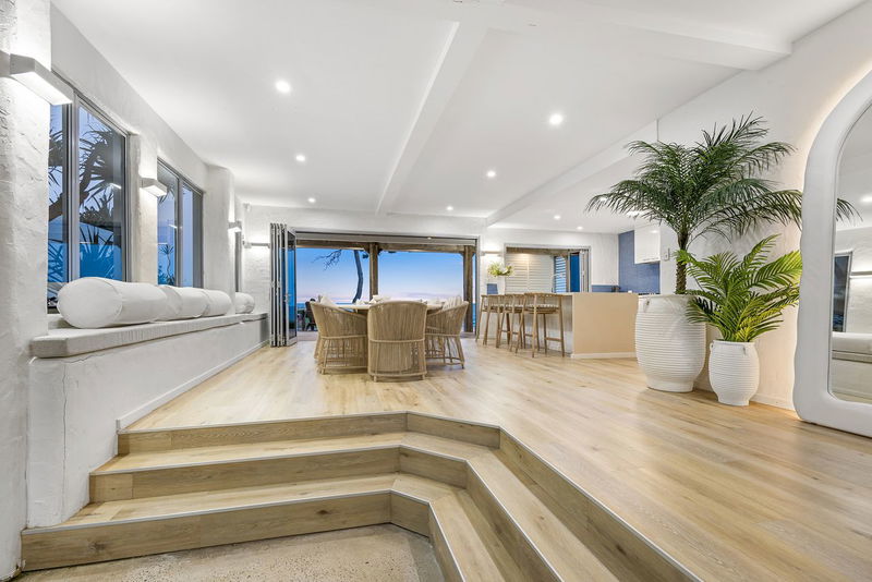 Yinneburra Yaroomba - Beachfront house in Yaroomba beach