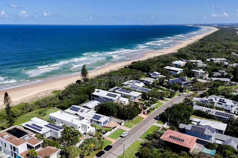 Yinneburra Yaroomba - Beachfront house in Yaroomba beach