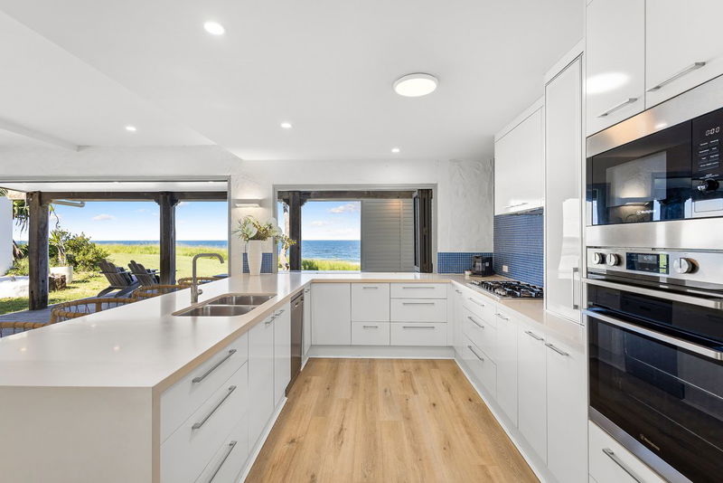 Yinneburra Yaroomba - Beachfront house in Yaroomba beach