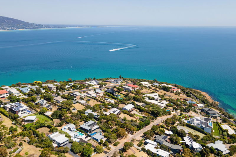 Ian Mount Martha (Pool & Water Views)