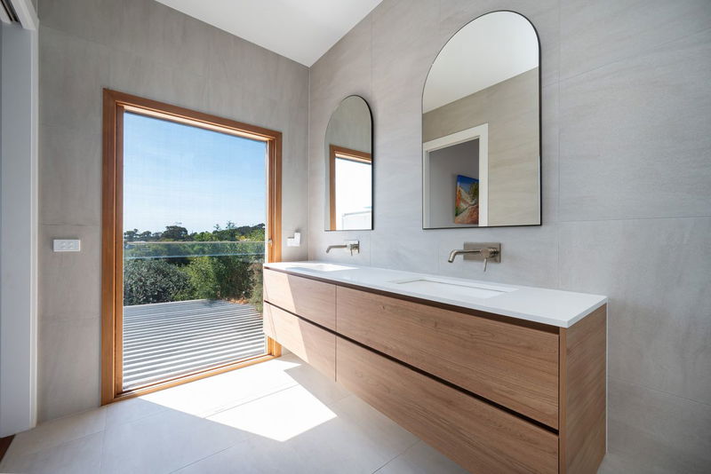 Ian Mount Martha (Pool & Water Views)