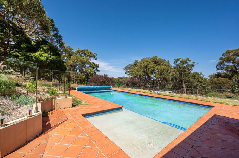 Point Leo Red Hill South (Rural Luxe with Pool)