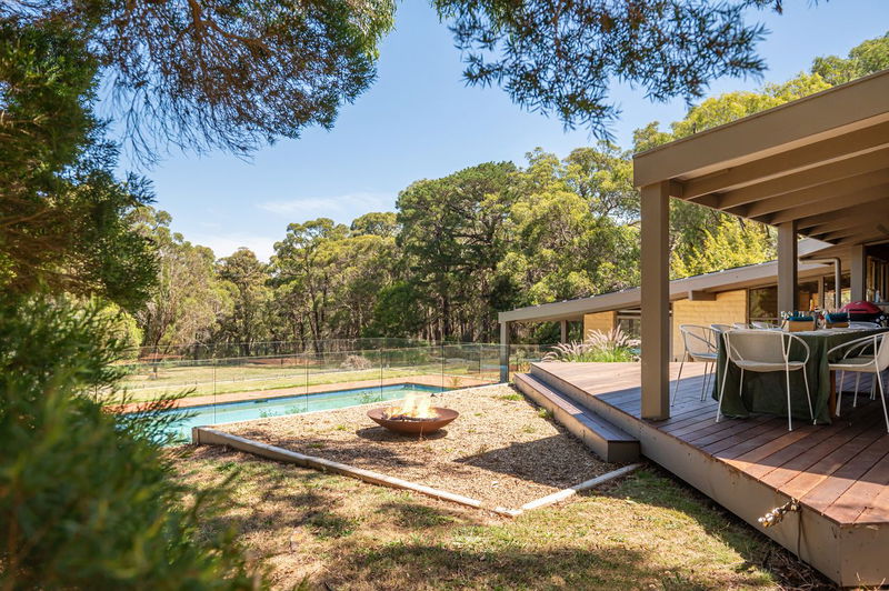 Point Leo Red Hill South (Rural Luxe with Pool)