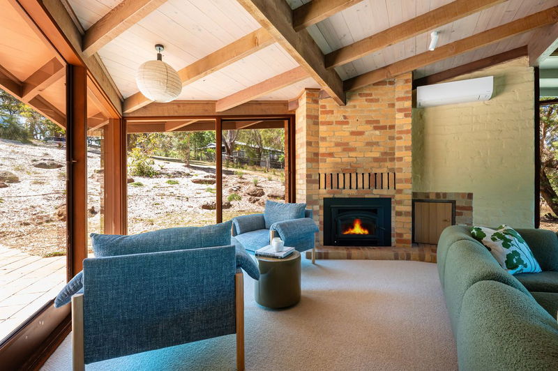 Point Leo Red Hill South (Rural Luxe with Pool)