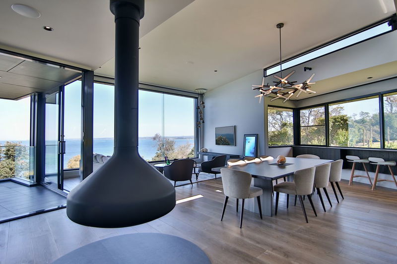 Kelburn Somers (Clifftop Luxury with Pool & Sauna)