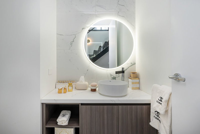 View Mount Eliza (Luxe Modern by the Village)