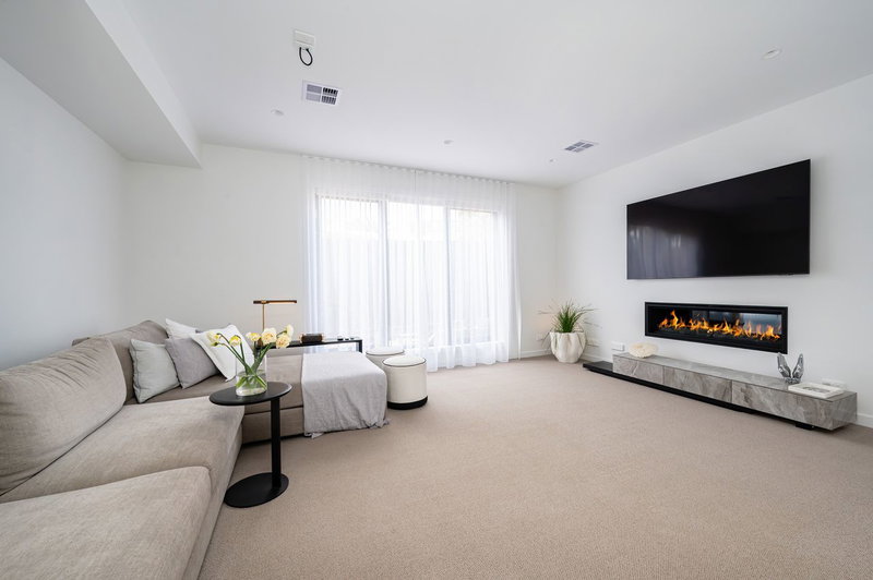 View Mount Eliza (Luxe Modern by the Village)