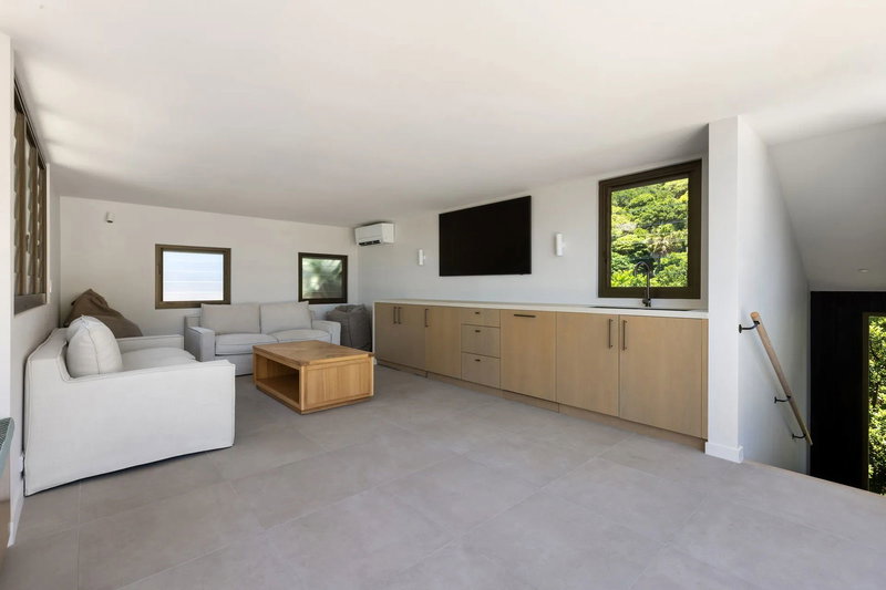 Brownell Byron Bay 647 (Stunning ocean views)