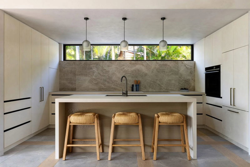 Brownell Byron Bay 647 (Stunning ocean views)