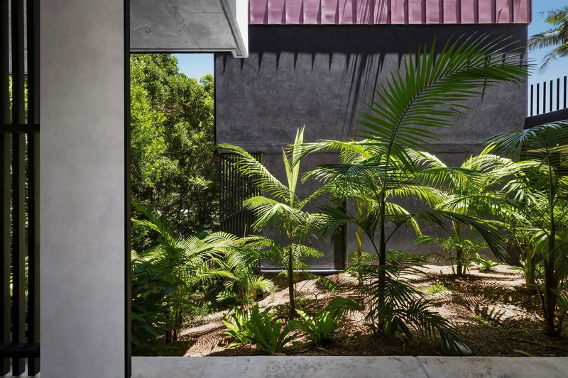 Brownell Byron Bay 648 (Stunning ocean views)